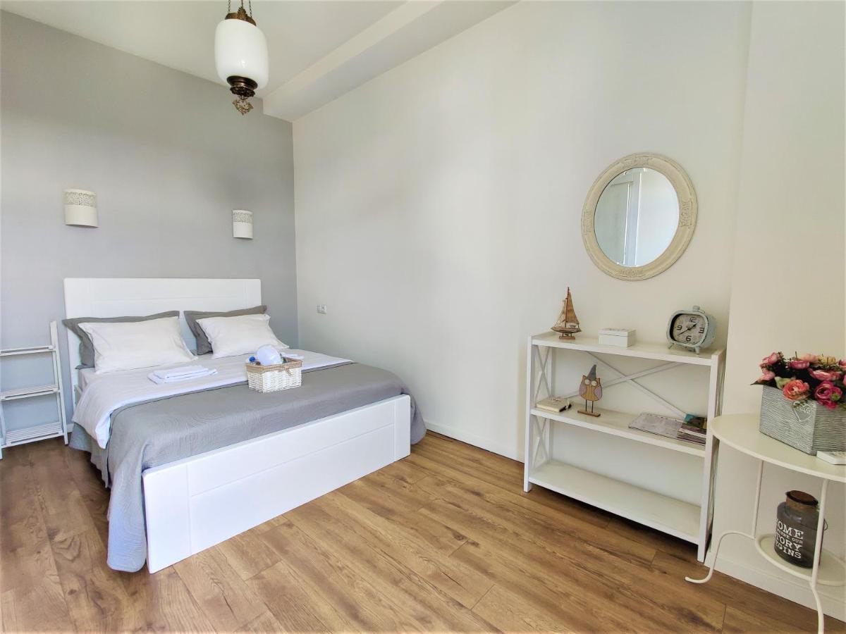 Avlabari Apartment Tbilisi Bagian luar foto